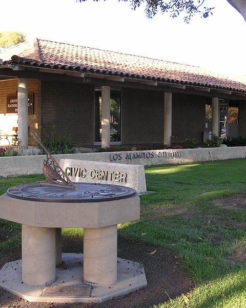 The sundial in front of Los Alamitos City Hall